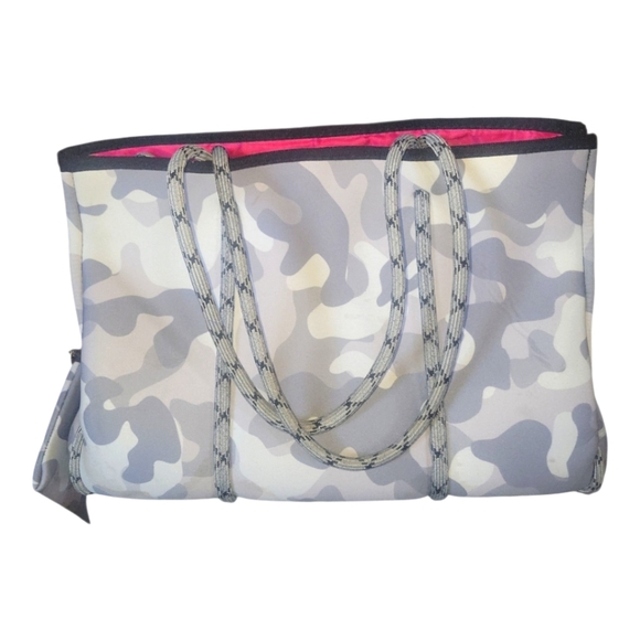 Neoprene Camo Pink, Orange Stripe In Gray Tote With Purse For Beach, Gym, Travel - Picture 7 of 9